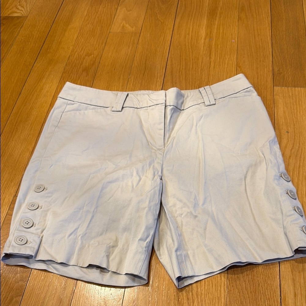 Talbots women’s short with buttons on side size 4 .